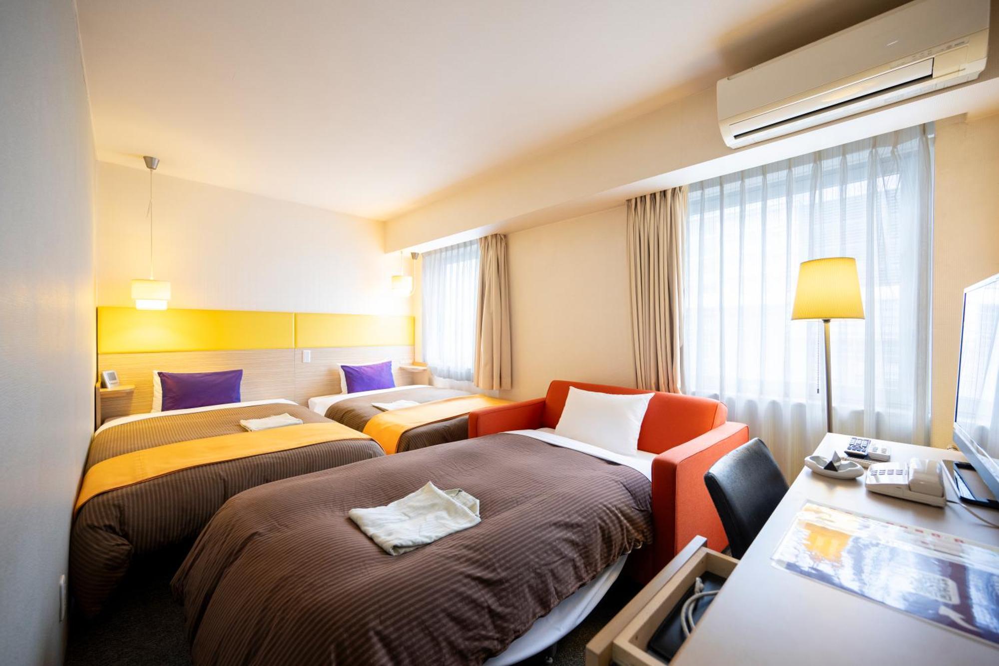 Hotel 1-2-3 Takasaki Buitenkant foto