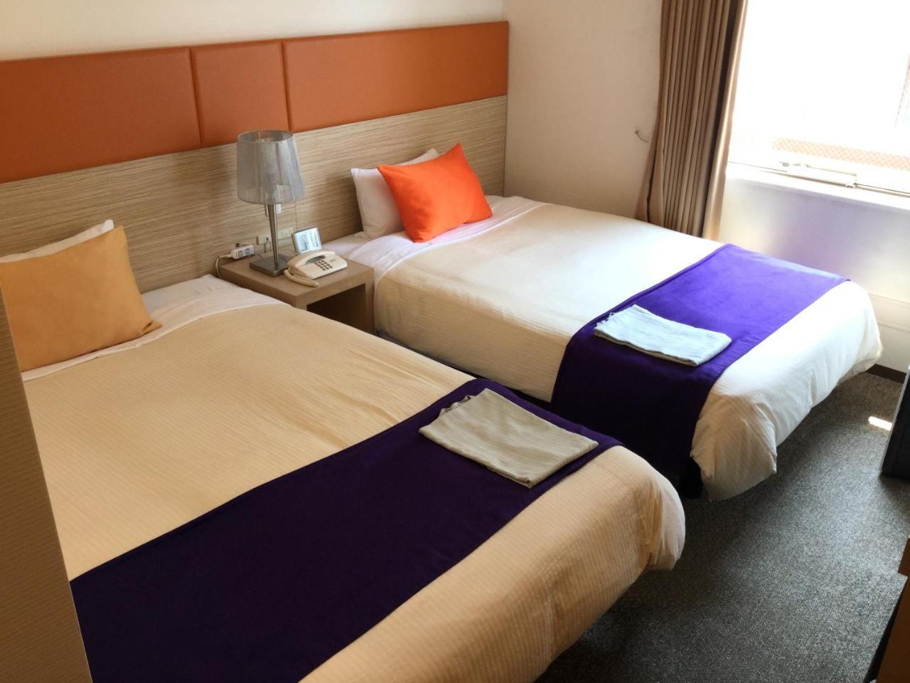 Hotel 1-2-3 Takasaki Buitenkant foto