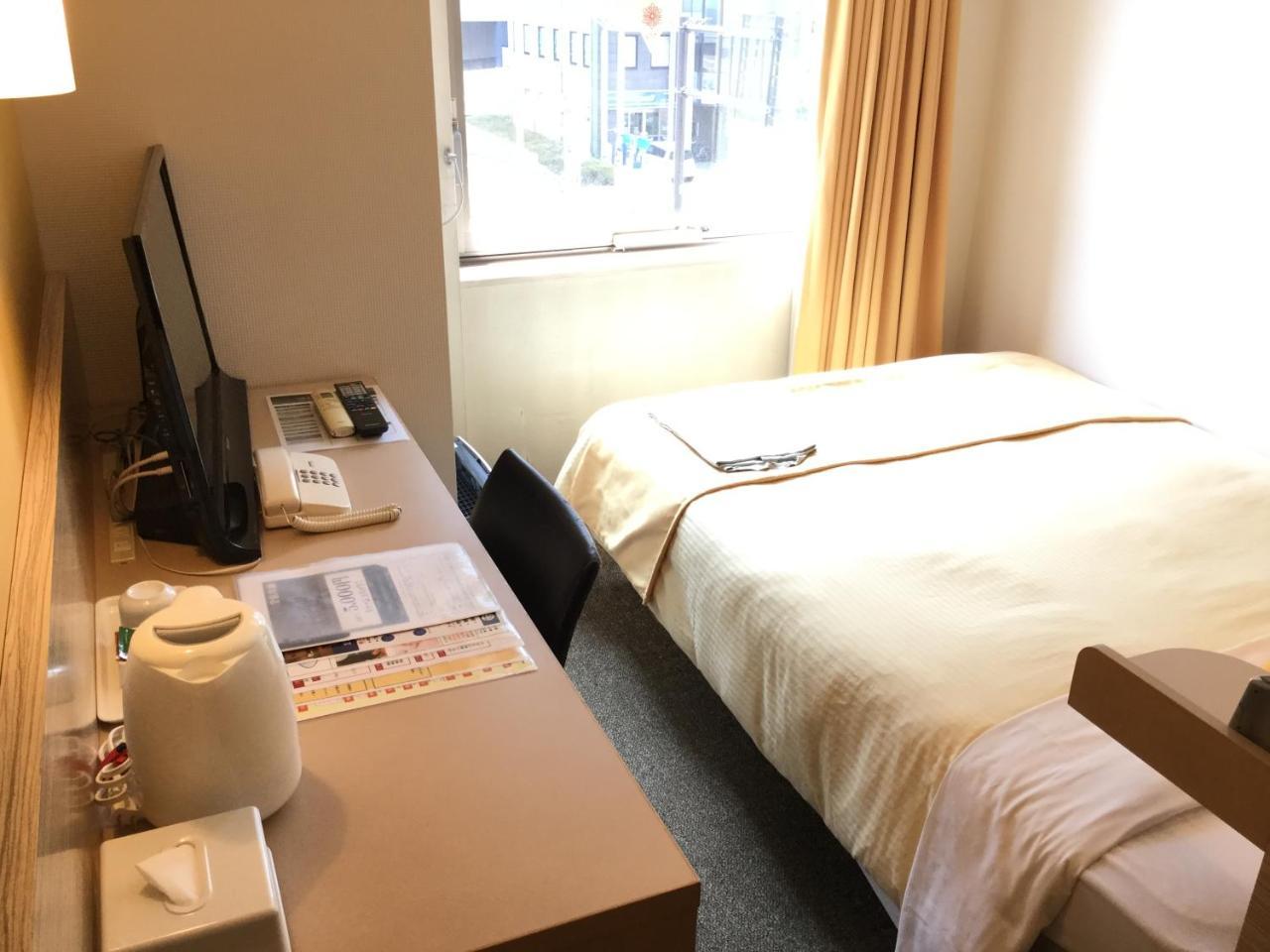 Hotel 1-2-3 Takasaki Buitenkant foto